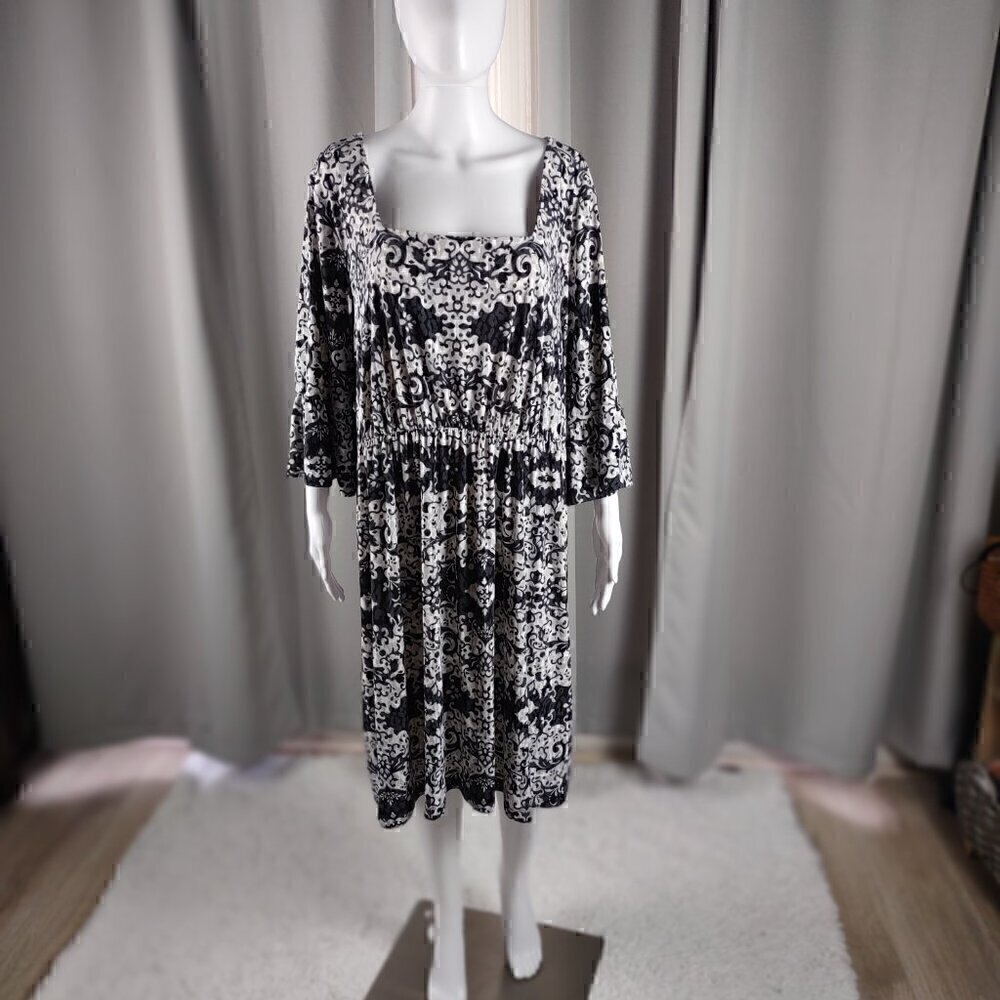 Beige By ECI Black White Gray Paisley Stretchy Pullover Print Dress Size 20W
